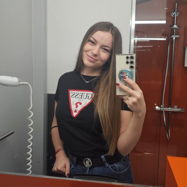 Деси Хаджиева